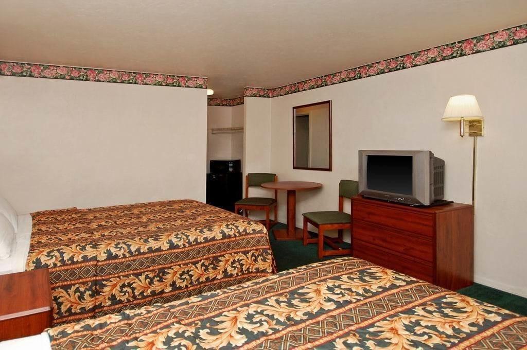 Stone Inn Extended Stay U Of A Tucson Bagian luar foto