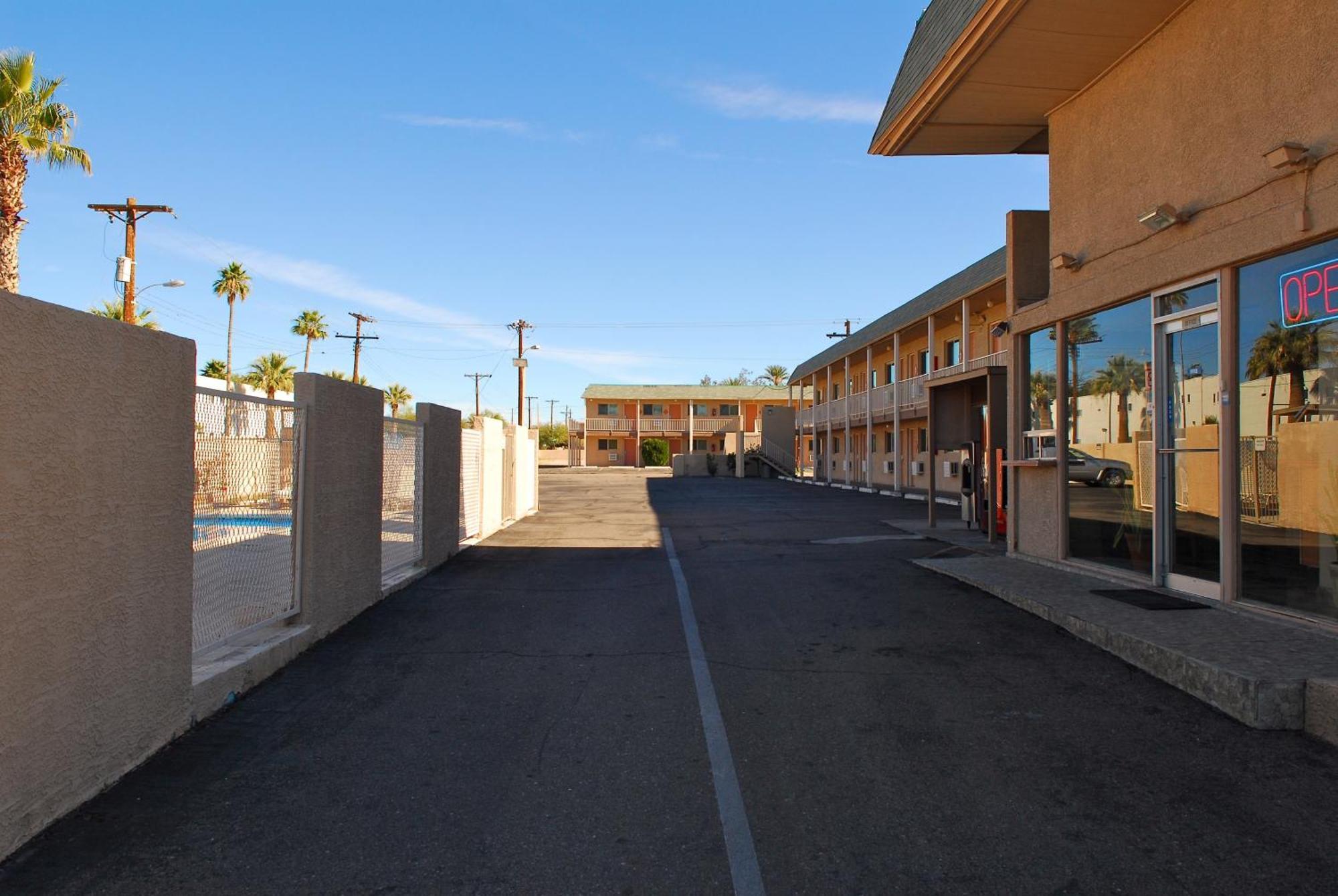 Stone Inn Extended Stay U Of A Tucson Bagian luar foto